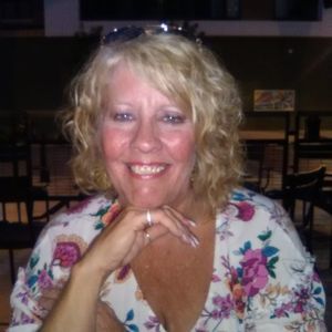 Meet your Posher, Debbie